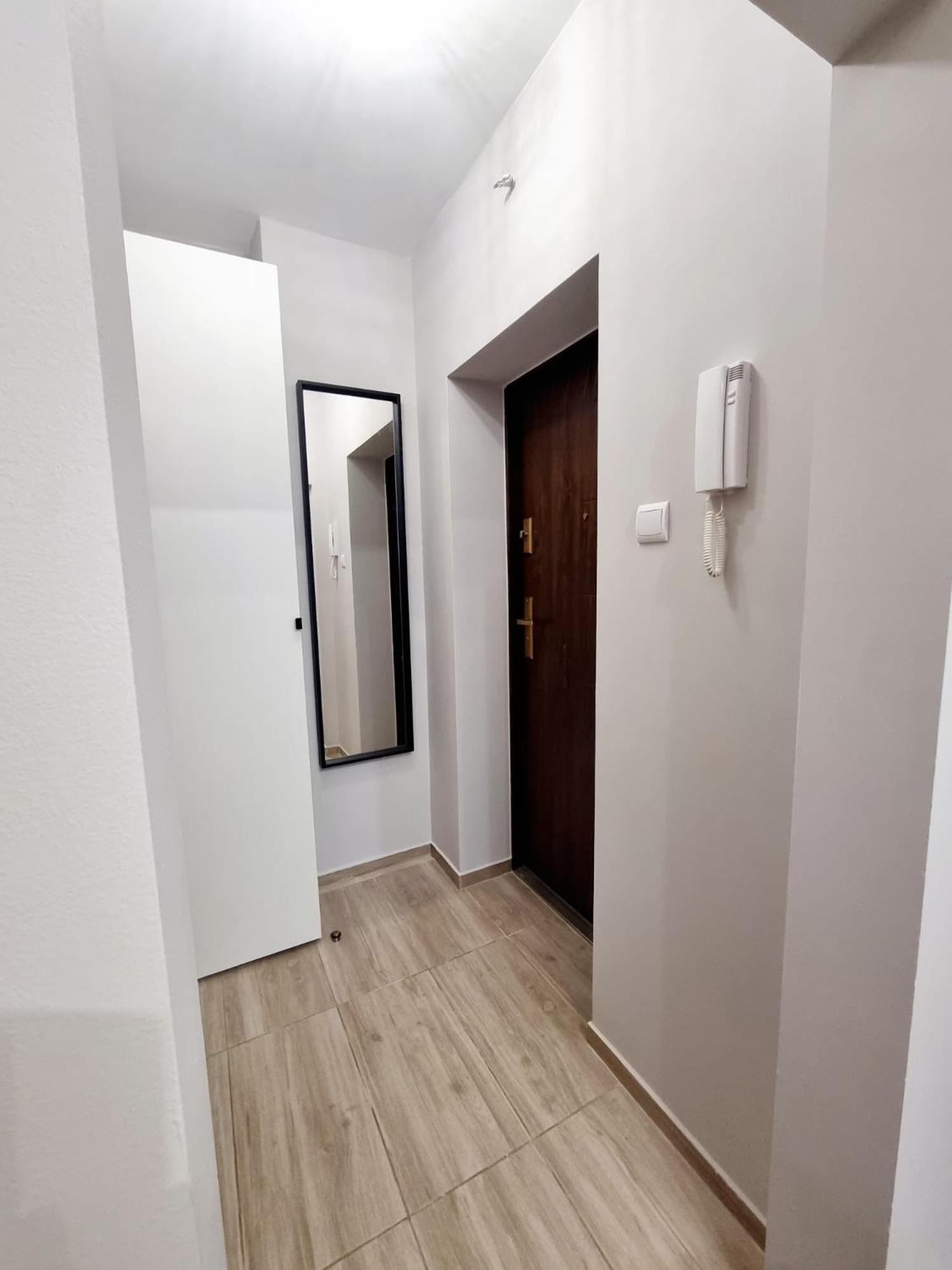 Apartment Mieszkanie Z Dostepem Na Kod Radom